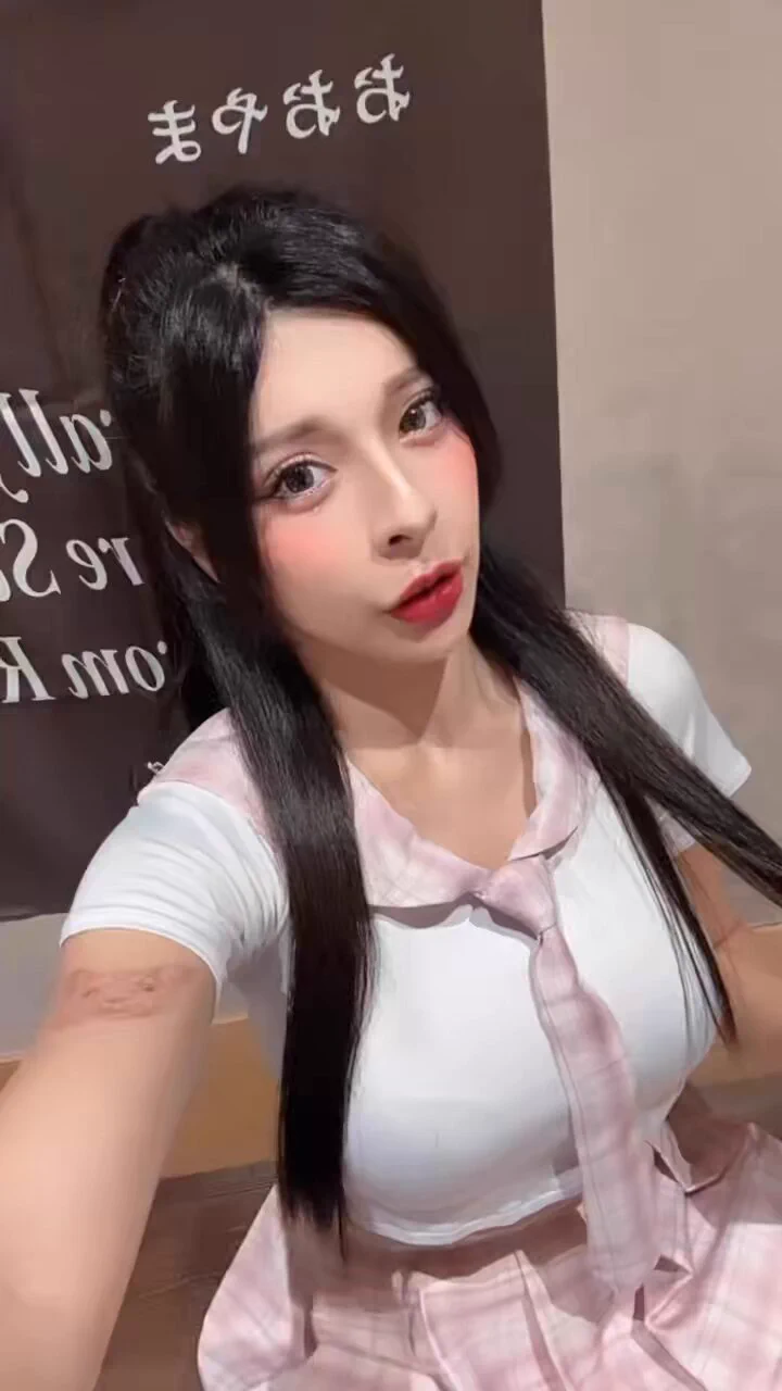 學姊上班～～～ https://t.co/W46gal5odR