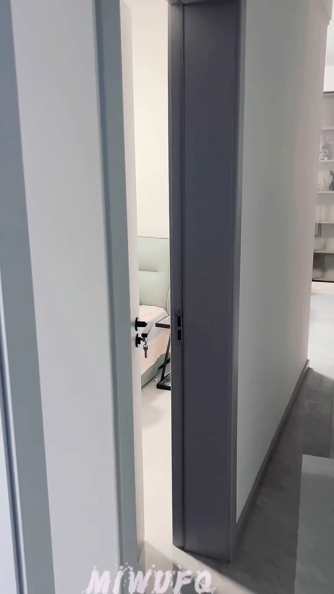 剧情片【欲求不满的表姐】

风骚的表姐敞开门自慰，而且还淫荡的喊着表弟的名字勾引表弟……

涉世未深的表弟哪经得起这种勾引，一步步落入表姐的淫欲圈套……最终表弟被我轻松拿下咯

@SexytoBaby
@SexytoLady
@SexytoDoll
@SexytoGirl https://t.co/W1AkQ48Gyq