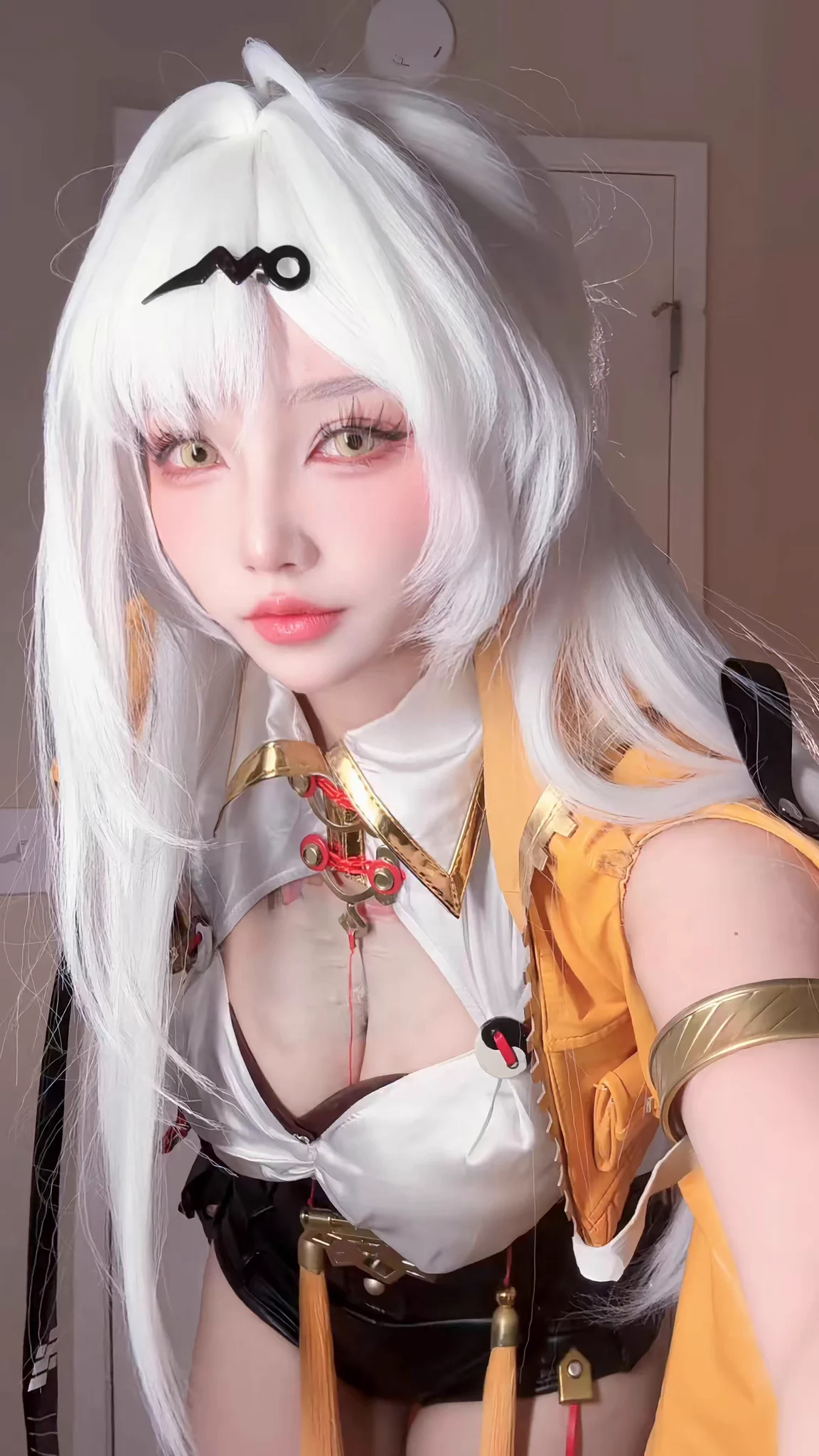 Wanna join Yixuan Shifu’s training arc? 😏💥#zenlesszonezero #zzzero #絕區零 #ゼンゼロ #cosplay #yixuan #nextstopwaifei #zzzax https://t.co/zU9qh8PdQd