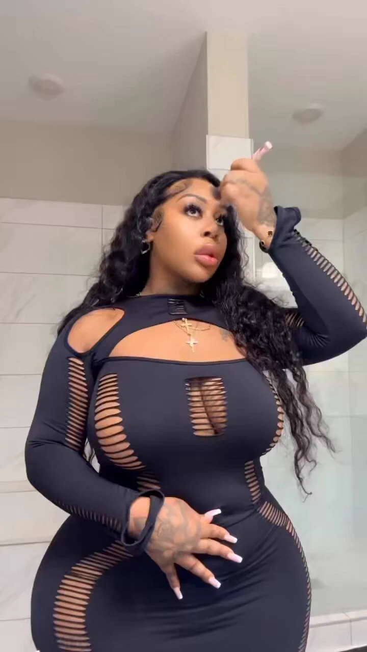 Follow my pretty ass on Instagram to see more of me Iamkyrabankssss https://t.co/0BVTaRtUIP