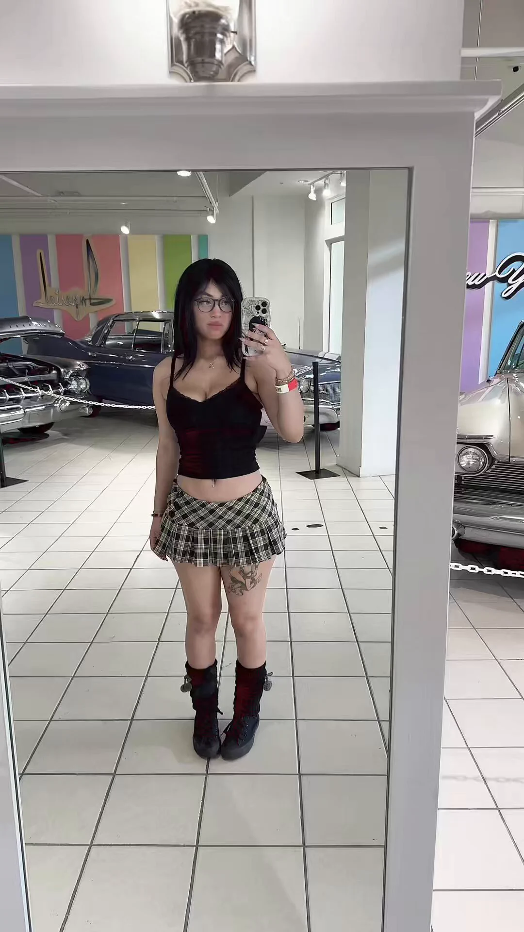 Leave a ❤️ if i can send u the vid with my skirt off ;) https://t.co/RDKwyP8AYc