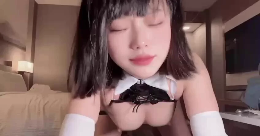 他骂我是妓女，其实我是连个妓女都不如的婊子，谁都可以操的婊子 https://t.co/BocaiIHt8a