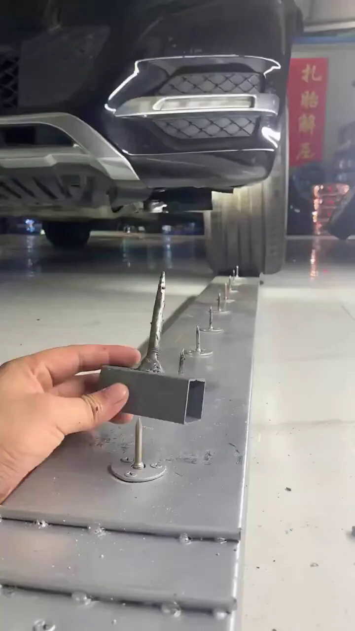 It's impossible to puncture this tyre https://t.co/KZHd1a7nkq
