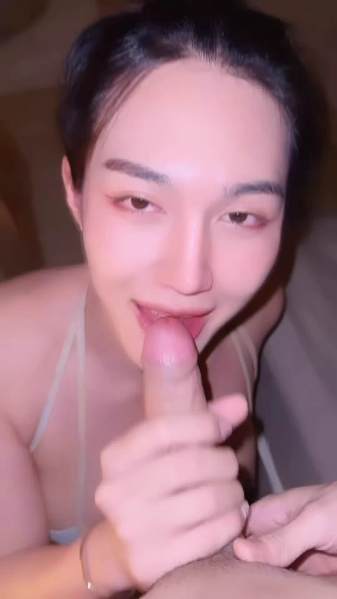 เวลาเจนเจอ 56 หัวชมพูแบบนี้ ชอบทำหน้าอ้อนใส่ตลอดเลย เรื่องอ้อนควยนี่เจนเก่งมากบอกเลย 55555 56แต่ก็อมมิดลำแบบนี้ชอบกันมั้ยคะทุกคน ใครอยากโดนอมบ้างยกมือขึ้นหน่อย คลิปเต็มลง olf เรียบร้อยค่า👉🏻👈🏻💦📍 https://t.co/umk04DRsv5 https://t.co/ewzhA5A7cL