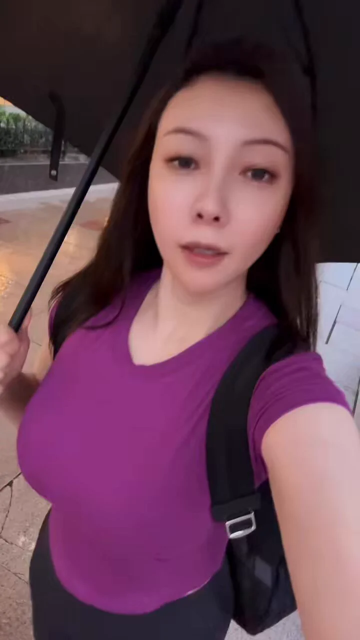 梅雨季的上海，沪上奉天小姨这小半天儿都在干嘛，海鲜吃起，运动走起！东北人在上海的第十年💕 https://t.co/K7FFedylEN