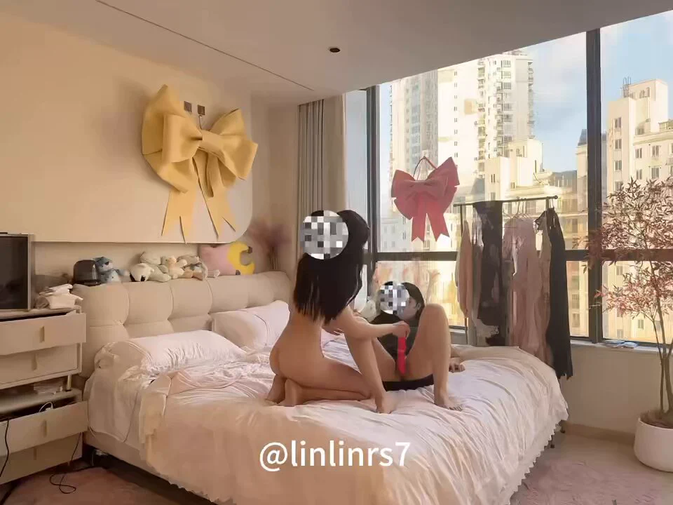 在这个状态下，若是公狗被我关在笼子里观看，我喜欢的不是让奴性冷淡，而是要时刻保持需要，甚至饥渴，一次次的自慰前请示，圈养奴的快乐应始终处在渴望而不得，但又乐在其中！蹲一只优质的公狗长期伺候我和女m。 https://t.co/Lqmf7Hh66b