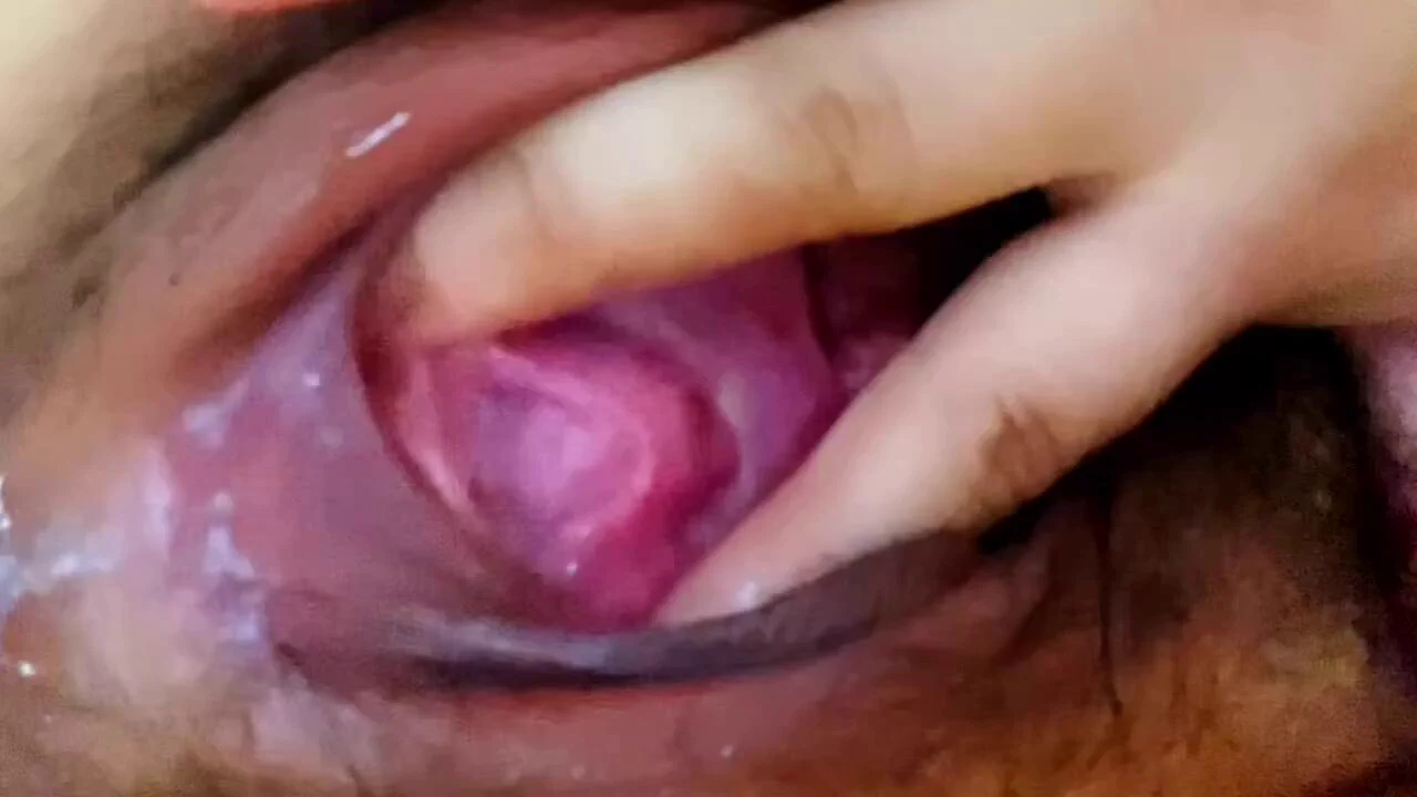 @shuyunxiang1 高潮时不自觉的喷水剧烈收缩，就是这样一收一缩的，整个屄都快要被翻出来了🥵 https://t.co/hTy97LNwcn