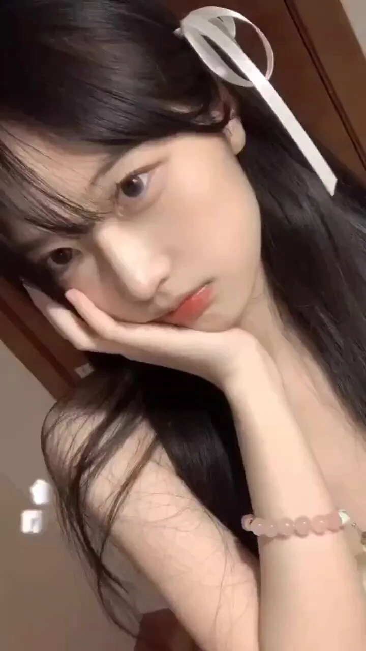 #深圳 🦜•台湾中央大学真实在校生短🎬•洋气少女｜性感甜美｜风格多变• 圈外女友 极度敏感易湿•真实04年-175-45kg-🐻C常年瑜伽  高尔夫 身体柔软性格温柔 迷情投入 粉嫩桃穴 高素质  高情商 高学歷  国语无口音🐧：1281079839微：yelangman67电报看图交流反馈群https://t.co/80IfE7zzjl https://t.co/uPLIALsHDx