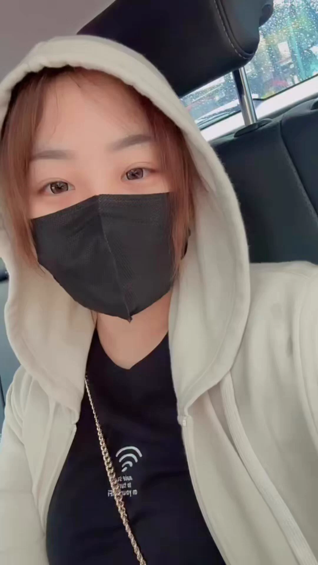 口罩遮住的是表情，連聲音都不敢讓你聽見🙈 https://t.co/mdfNLix2qp