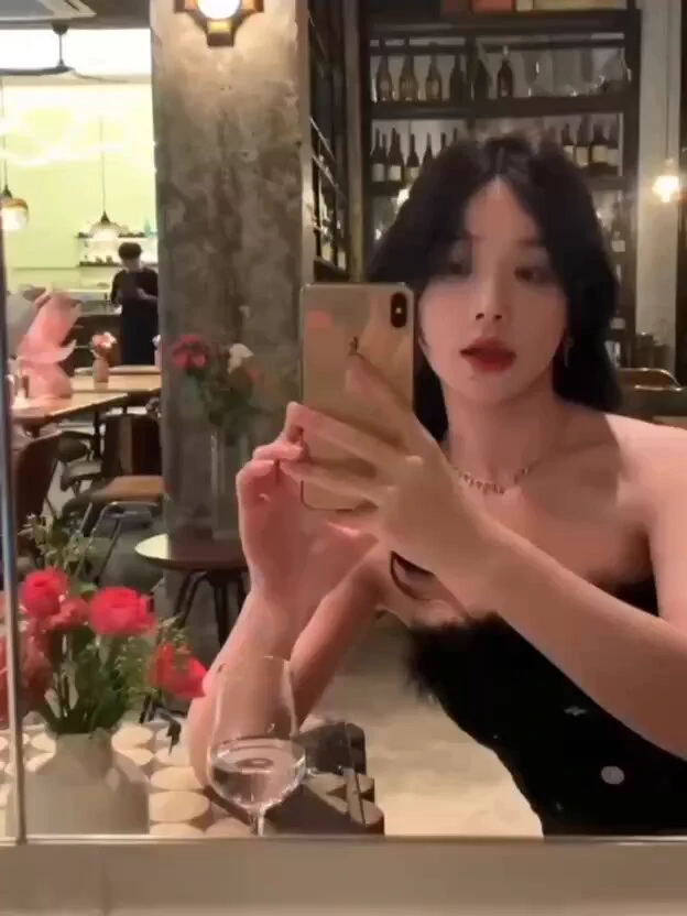 梵高今日推荐兼职线下❤️坐标： #广州 ♡ —————————————— ♥来自江苏的姑娘 清纯活泼&amp;洋气真实大不列颠金融硕士高素质 高智商 高情商 平易近人联系客服⬇️🐧：3823697805微信：添加方式在主页tg美女看照群：https://t.co/0S54Flb0Iitg入会客服：https://t.co/kynkf2dOlx有门槛 全程 🉑u https://t.co/HRZxNSFCg4