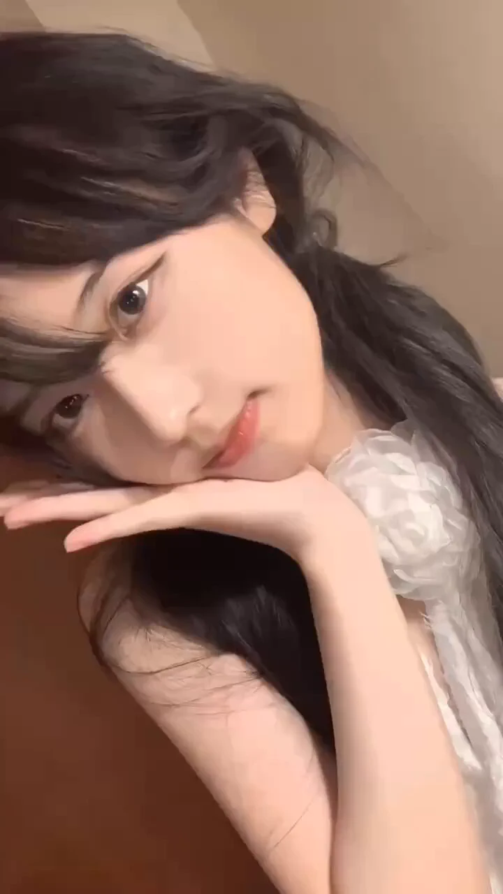 荣荣 06年 纯新人甜美系清纯软妹 大一新生兼职真实净身高170cm 标准的白瘦高 80斤 又瘦又高可萝可御 可盐可甜 可以jk 完美S型身材 大🐻c 三点粉  前凸后翘   漫画腿 #萧山区 杭州外围精选频道：https://t.co/4rn21vLXd3全国外围精选总频道：https://t.co/HxwfmEtUVX https://t.co/vXzwB63J4Q