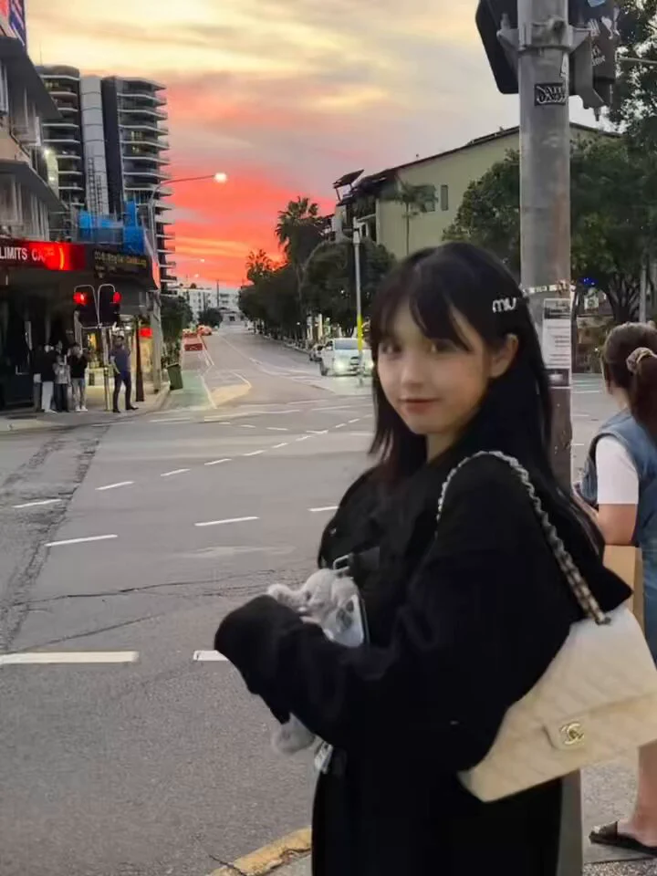 梵高今日推荐兼职线下❤️坐标： #杭州 ♡ —————————————— ♥杭州萧山新人☁️性格开朗温柔☁️声音甜美🉑六九 舌吻 联系客服⬇️🐧：3823697805电报飞机国外账号 帮买微信：添加方式在主页tg美女看照群：https://t.co/0S54Flb0Iitg入会客服：https://t.co/kynkf2dOlx有门槛 全程 🉑u https://t.co/5zxtRZ5kYj