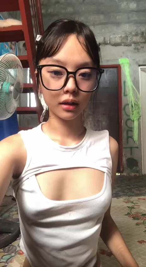 请射在我的双腋下里☺️ https://t.co/jboGlyNgJ2