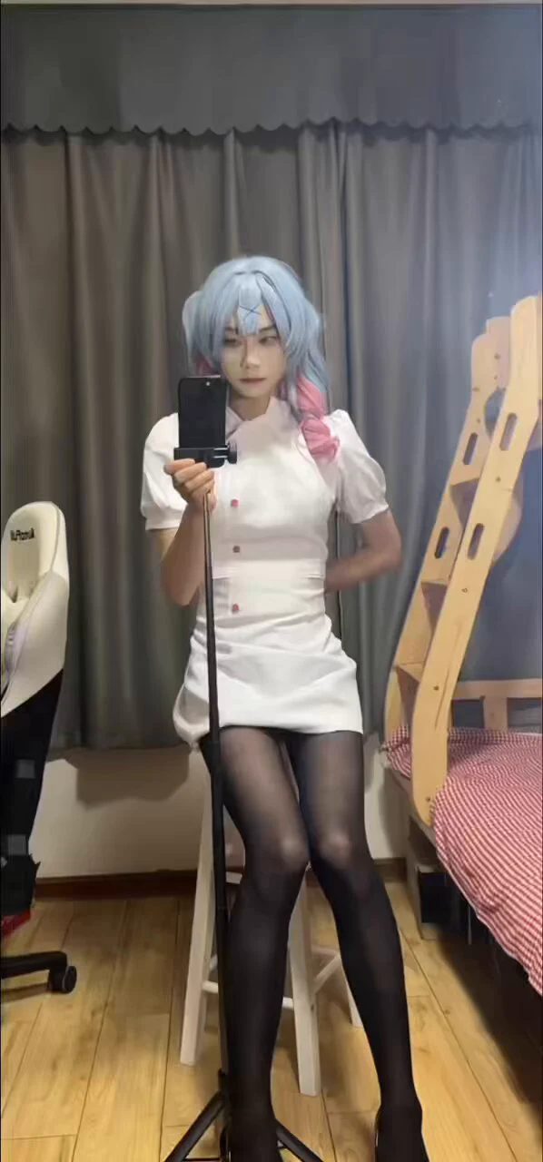 兔护士的诊疗时间，你说这在干嘛？没见过配药的吗，都是要上下摇的呀，马上就好啦。。。嗯❤️～～～好吧。。。这次是口服的，记得按时吃药哦❤️#伪娘 #男の娘ᅠ #兔子洞 #黑丝 #自慰 https://t.co/PrYMjmq948