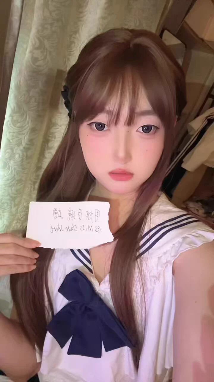 颜值颇高的江浙沪举牌认证男娘，167cm/45kg，纯粹的新人，对圈内完全不了解，我听到定价也惊呆了，500次，我知道这个价格一出又会来一堆人说我瞎编，对于刚入圈的新人只有两种极端，要么定价超低，要么超高，这显然属于前者 https://t.co/q9inUAssW4