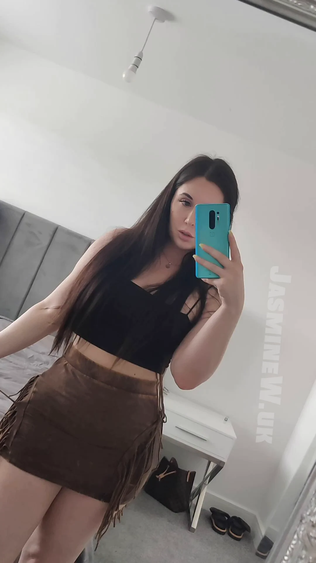 Is it ok to be going out in a skirt this short showing this much ass? 🍑👀🫣 https://t.co/4zlBNelmaM