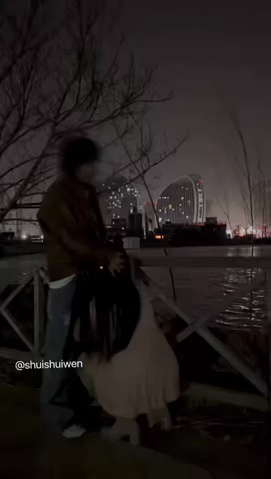 之前大号发的野外做爱视频，大号封了有好多粉粉想看所以在发上来 @ToBulaer  @ToBulma @BulmaList @KawasawaSen https://t.co/fI5Nz1RNy6