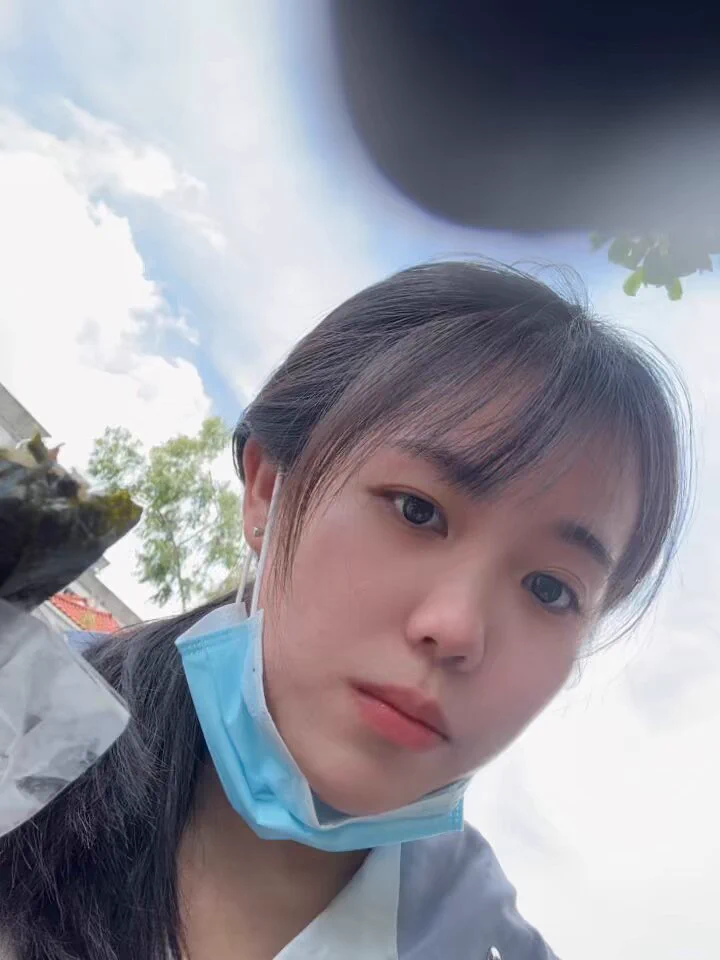 狗狗沒有一天是不睡過頭的…

莫名其妙的床 不讓狗狗起床🫠

狗狗停在路邊吃早餐🤣 https://t.co/sa0IRtQPgY