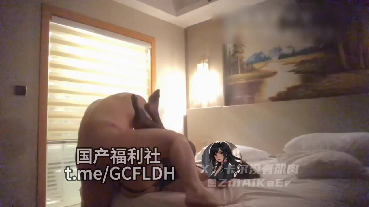 推特肌肉猛男打桩机！
5月22日vip电报群福利
25岁172D罩杯翘臀黑长直健身网红，奶子大屁股又大又翘腿还长的完美身材女神，各种姿势爆插极品尤物，越漂亮的女人就要越用力，在卡尔身下足足高潮4次！
完整版
18:50
撸点拉满！ https://t.co/wIL5ixxFbP