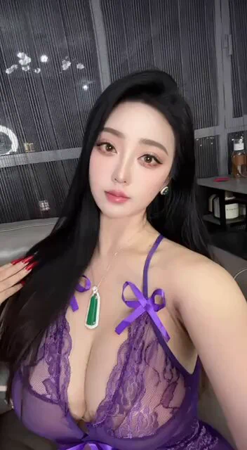 北京🦜•W ⬆️👩‍🎤极品主唱女歌手 神似【范爷】抖音网红美妆博主 达人  视频点赞量高达100W➕
漫画身材 COS海贼王女帝 
03年 身高170cm 体重100斤 🐻天然大G

咨询👇
🐧：2533563126
🛰️：sgh689745
✈️：https://t.co/lO85lsj861
看照门槛🚪100（永久有效）备注zfb口令🧧添➕✈️ https://t.co/YmZiW1YfCw https://t.co/TgyTCacKxb
