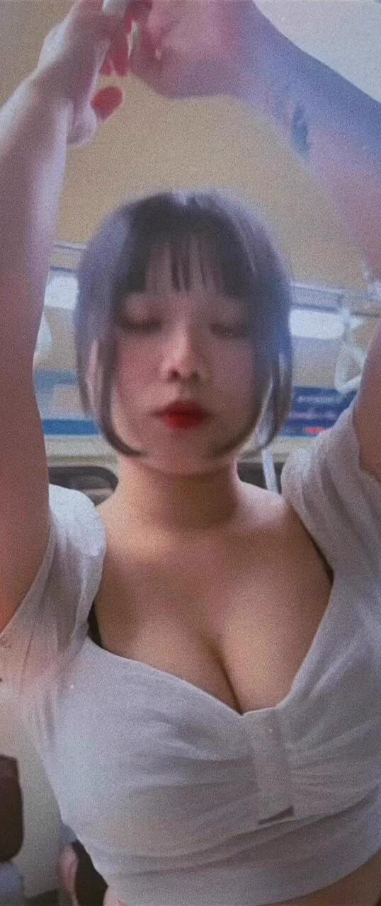我坐捷運被陌生人說很香🫢😳 https://t.co/SjvFGlxupQ