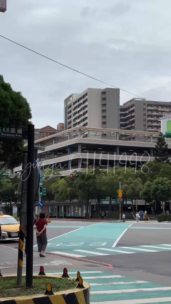 其實比起炙熱的太陽
我更喜歡陰天☁️
涼涼的微風在這種炎熱的天氣裡
簡直就是小確幸(●°u°●)​ 」 https://t.co/6Iuoa3ci5V