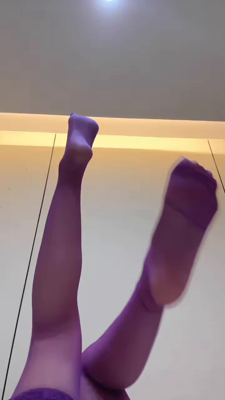 抽奖！ 抽奖 ！抽奖！
截止到10号从转发的里面抽1个，点心里面抽2个，评论区抽3个一等奖：免费网课一次二等奖：送本人调教视频一部三等奖：上课优惠2或免费原味一双 转发点赞评论即可参与抽奖活动
常驻西安 周边城市可空降 可视频定制
#西安女s #西安女王 #女s https://t.co/BcKz0UBDnE