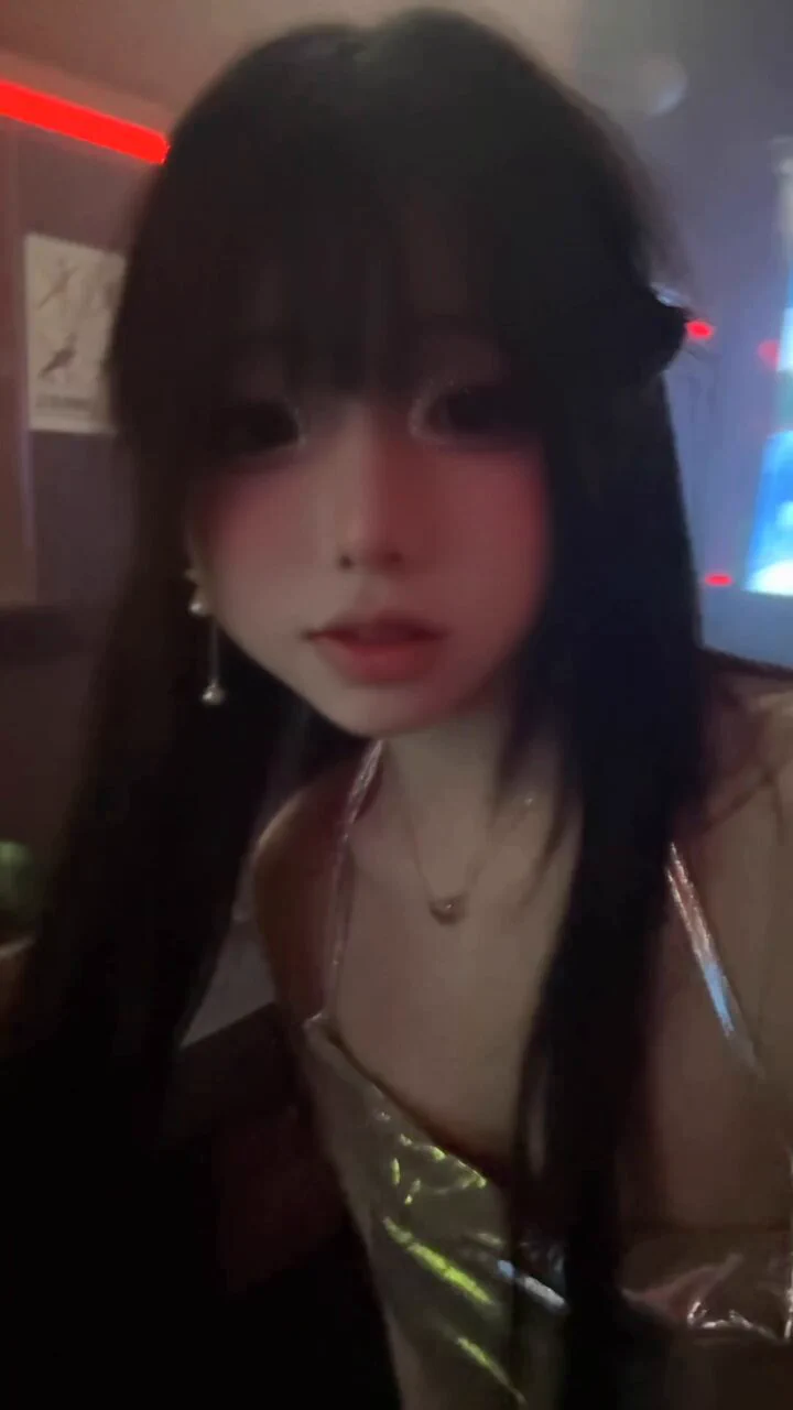 谁来酒吧偶遇一下TvT
@SexytoBaby 
@SexytoDoll 
@SexytoGirl https://t.co/kyElGuMNM0