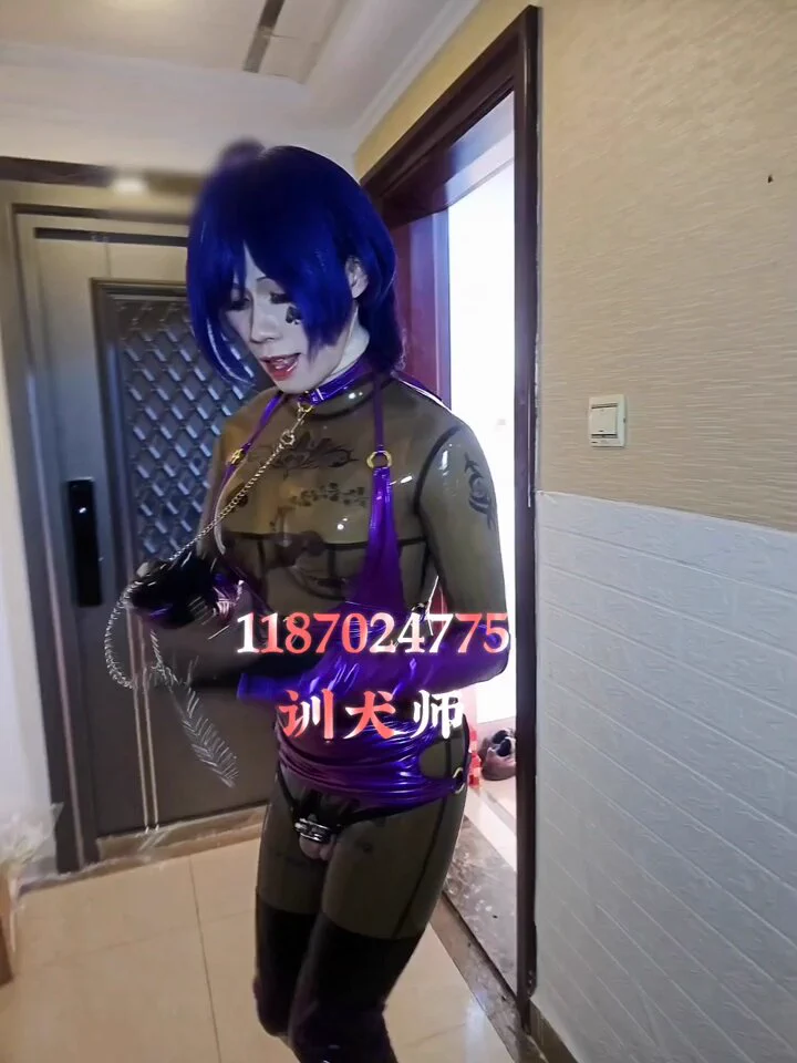 评论转发点赞:我是Sissy妓女
穿上色情衣服出街露出，
当着路人的面跪下舔鞋，
穴里插着震动棒，
脖子戴着项圈，
牵着她去便利店买避孕套，
绑在人行天桥后假装离去
再回头看母狗被路过的男人
🐍🈵屁穴👄巴 https://t.co/VnqfeVntXT