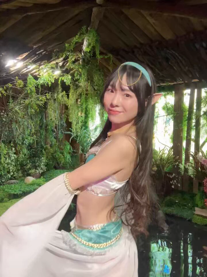 一緒にちゃぷちゃぷしよっ🧚✨

#グラドル特技部 #くるくる動画 #仲村まひろ #バトントワリング #10秒グラビア #グラドル自画撮り部 【毎日投稿 2148日目】 https://t.co/6WaWMpuukj
