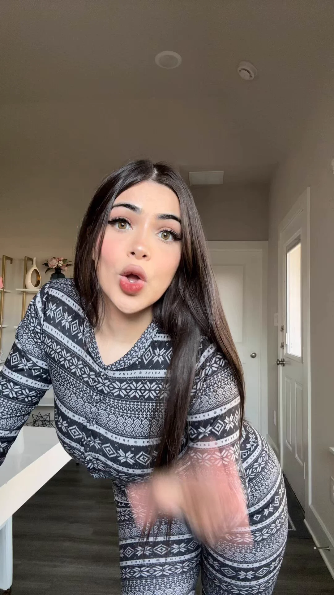 wyd if you see me in person 🤫 https://t.co/wTOInmVWCh