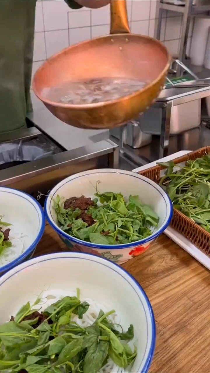 晚饭时刻，谁懂这一筷子的含金量😉 https://t.co/E3IAwofHTg