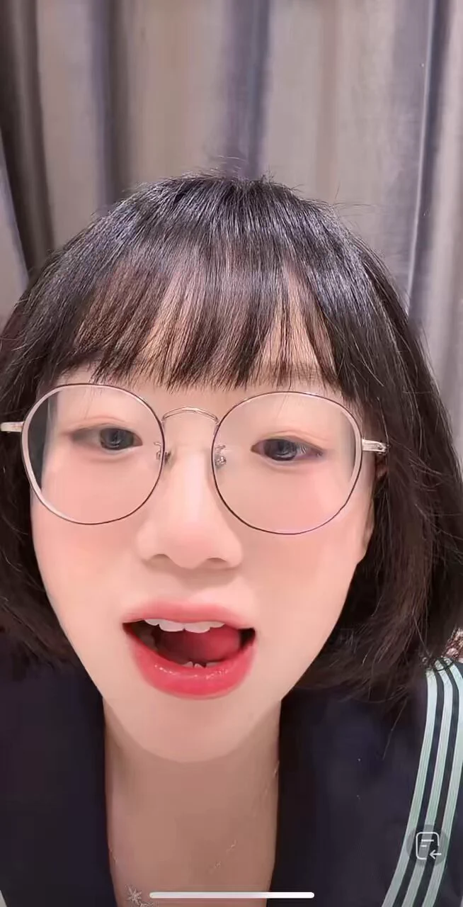 顶不住了吗宝宝，发射！ https://t.co/T9S4lvW9aj