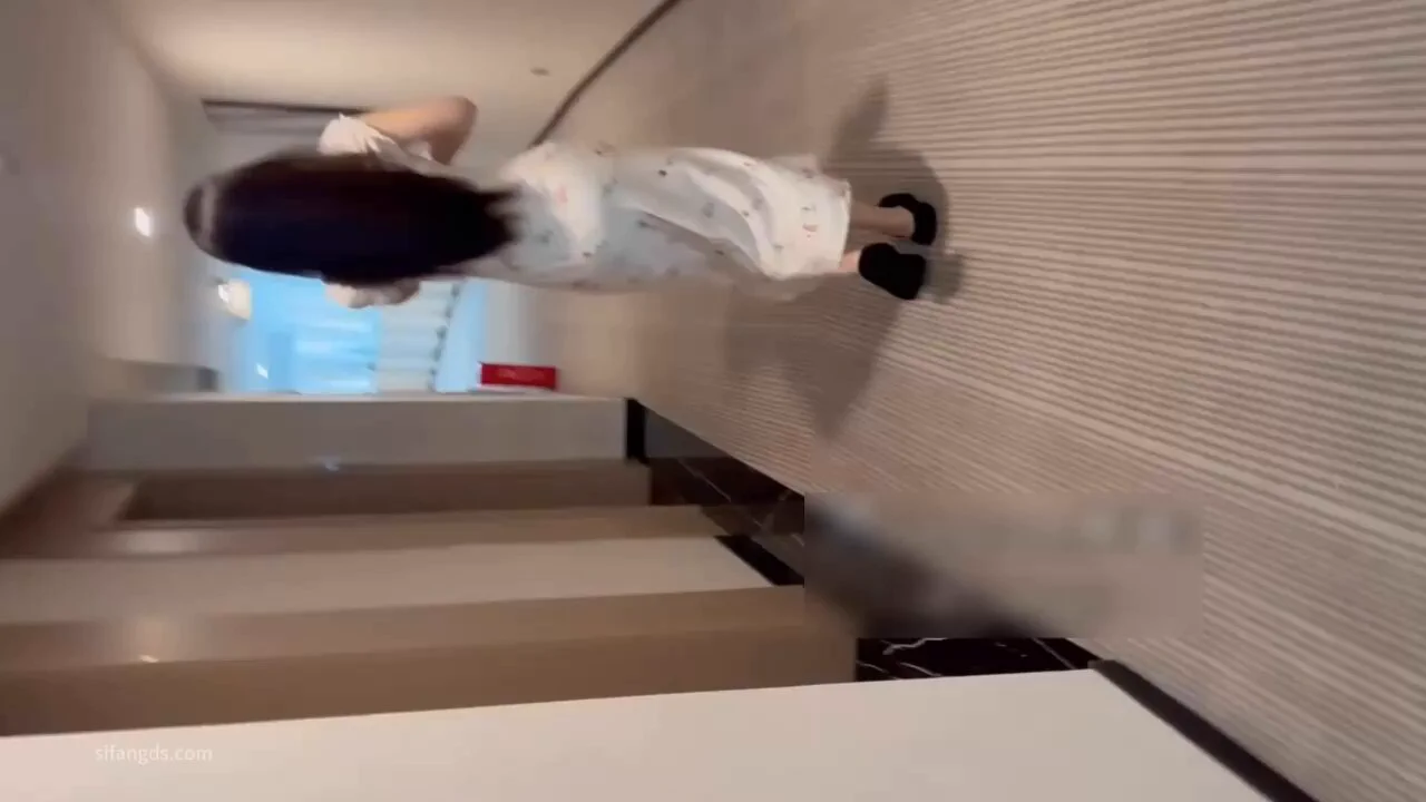 暑假约啪大三女神 回头率超高 穿着个白色丝绸旗袍 里面居然是豹纹内裤 真的反差 在床上被我一顿猛干屁股也是真的大
@SexytoBaby
@SexytoDoll
@SexytoGirl https://t.co/ttSb0KCAV7