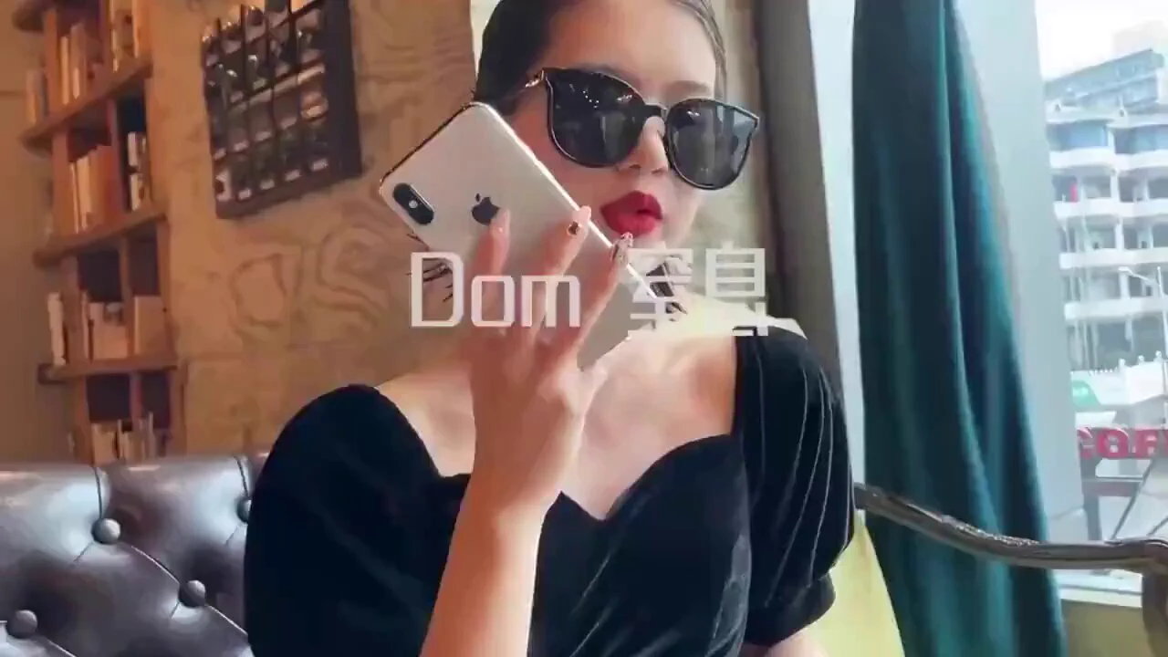 咖啡店女老板反差婊sub  【1】

从开始认识的咖啡店女服务员  
到现在被dom调教成女老板的sub
看她强势宣泄着自己的情绪
没人知道她是Dom的母狗
具有强大控制力的Dom可以给sub肉体精神物质的满足
只需要交出你的灵魂   

进电报群获取调教教程和完整版调教视频  可线下体验调教母狗，私信报名 https://t.co/ztD3CDZp8l