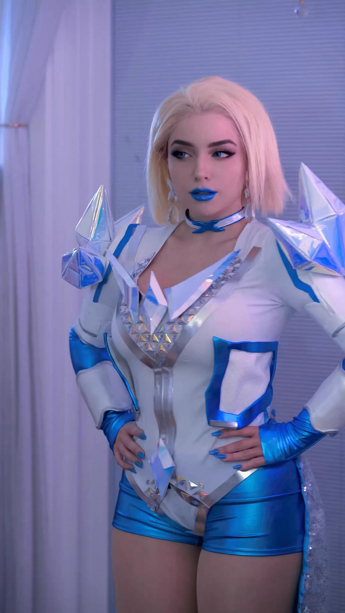 an emma frost vid i never posted :P https://t.co/ZYKV6K8rCM