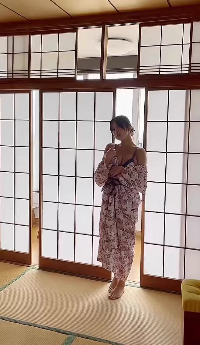 あっつぃねぇ🥵 https://t.co/su3FBZGNbb
