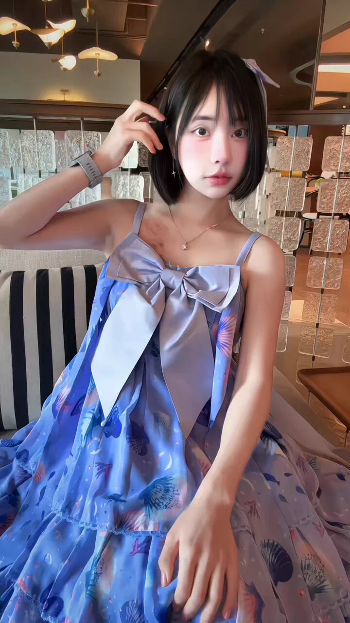 我吗？
慢热又固执，总说随缘 https://t.co/r0smUDnIcj