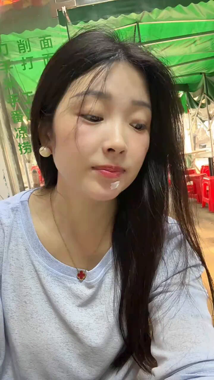我只想无憾我心的对待爱情对待你，我只想让爱情散发着幸福自在的气息。 https://t.co/anEdIEDJ14
