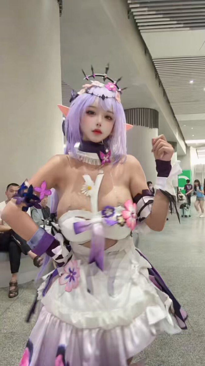 小喵遐蝶 https://t.co/zIqqMtUgFH