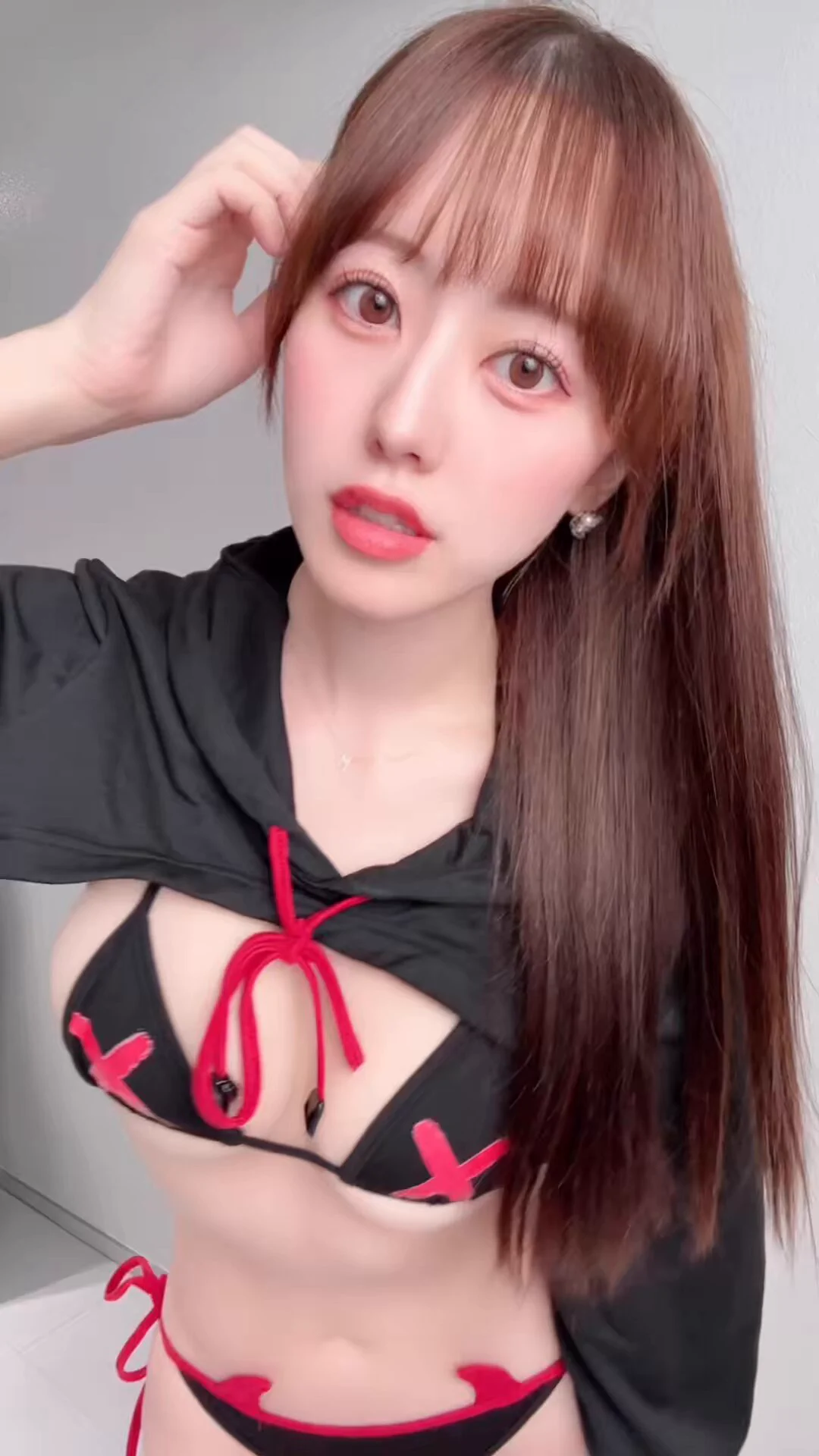 たまにはストレートヘアも良くない？🥰 https://t.co/vUFFM4S0ox