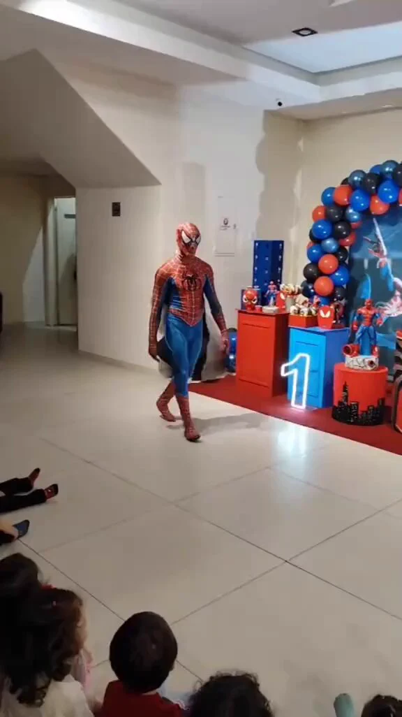 maybe he was born to be the spider man https://t.co/jEGraTNYVP