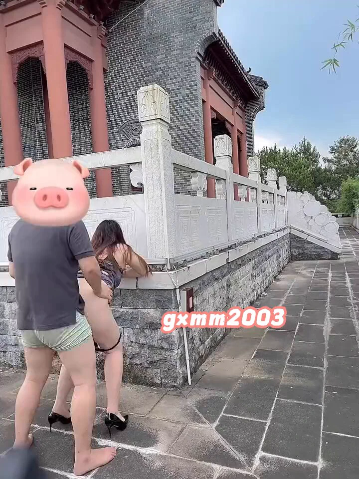 #人前露出 #勾引 应该算是天花板了吧🥰 公园人前露出打炮💦💦
还有没有更刺激的玩法，请大家给点意见啊~🧐
投稿💌
@LC_kuking
@SS_kuking https://t.co/i3kwYj9nBG
