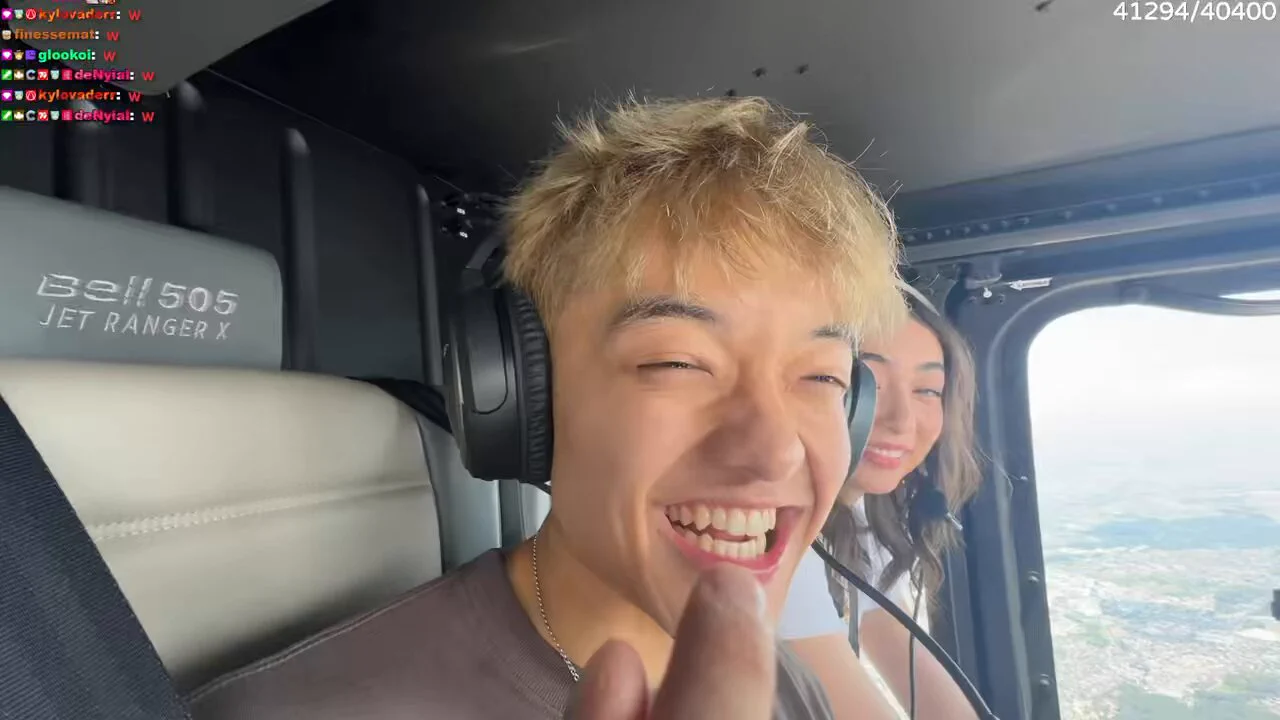 JASONTHEWEEN &amp; SAKURA ARE BOTH ON A HELICOPTER TOGETHER OVERLOOKING JAPAN 😳🔥 https://t.co/4hJf9p69pP