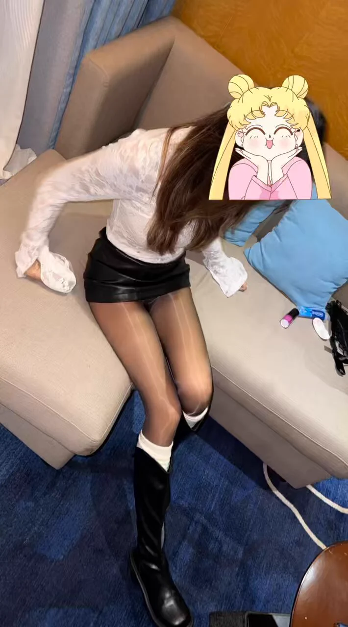 论穿搭这一块，还得是00后

别一直吸蛋啊，蛋都麻了

@ToBulma 
@ToBulaer 
@KawasawaSen 
@BulmaList https://t.co/D2QW3g2SbM
