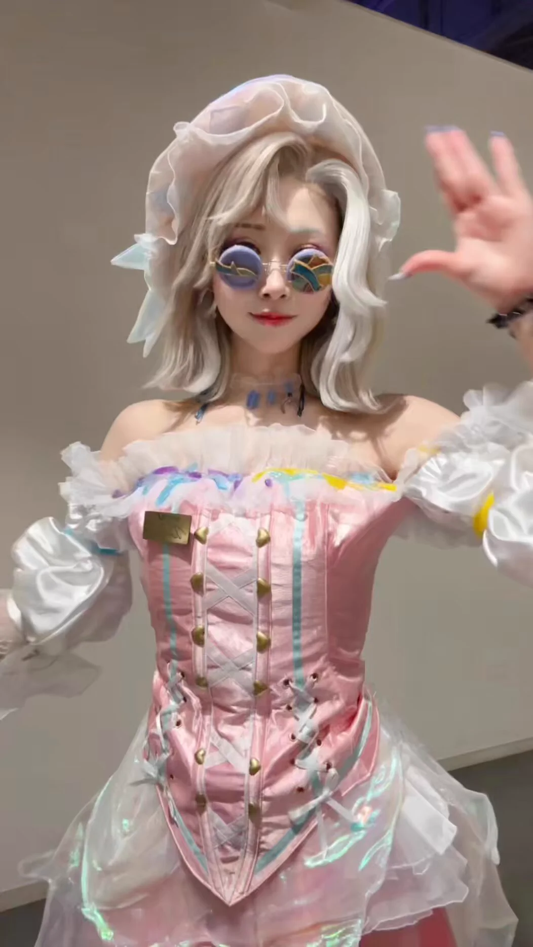 第五人格7周年おめでとう🥂

#Lucky7Dance 踊ってみたよ💃🏻   

#第五人格DigDigSeven https://t.co/3aFB9mGkc9