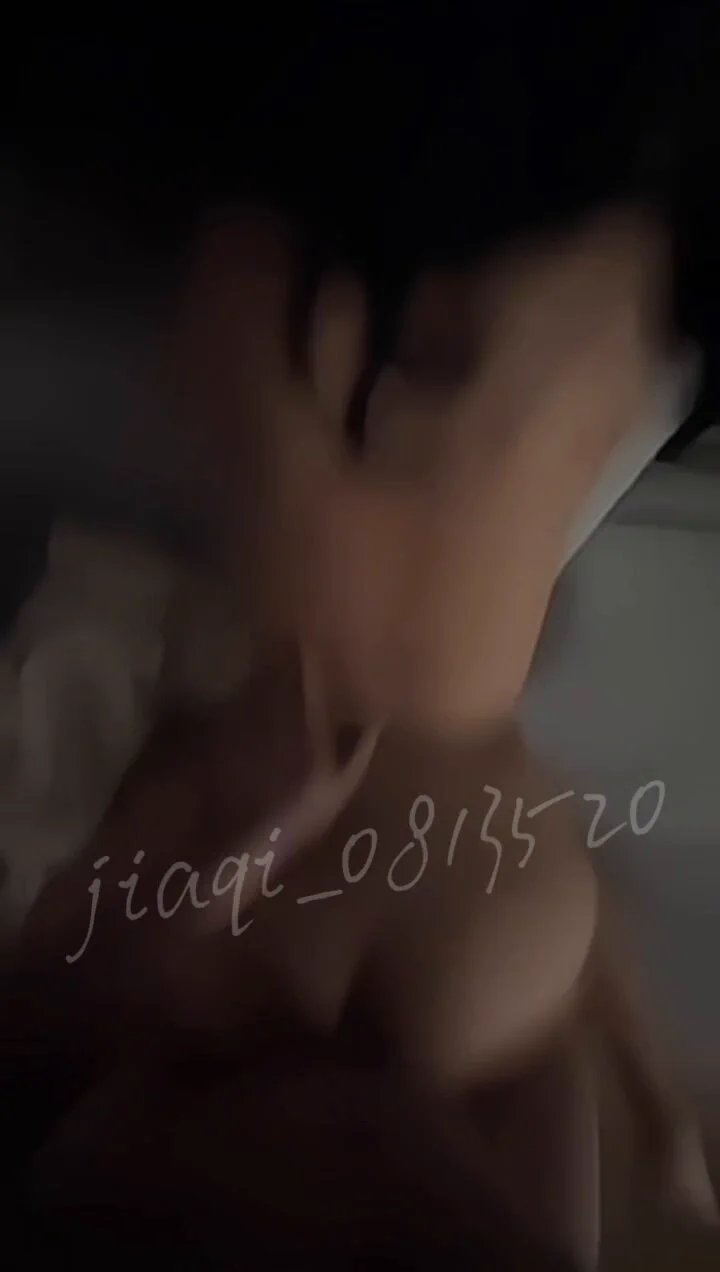 每次喝酒都誤事 #都是酒精惹的禍
跟自己的隔壁鄰居發生關係都不知道…
-
昨晚一個人emo
隔壁鄰居剛好來敲門
酒喝到一半 想說邀他一起小酌幾杯
喝到後面聊著聊著竟然聊到床上去🥹
#雖是誤打誤撞但微醺狀態ii真的好曖昧
Ps.每次喝完酒都會變得很想要 https://t.co/qBp9BmZP0T