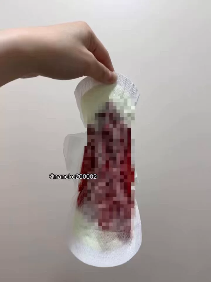 Q.洢洢幾天沒po文是為什麼？
A.大姨媽來了啦😭😭

👉需要月經🩸衛生棉、棉條私訊我🙋🏻‍♀️
👉換衛生棉、經血流出影片也有～一樣私訊我喲

#原味內褲 #原味商品 #原味賣家 #原味襪 #棉襪 #船襪 #學生 #長襪 #貢奴 #atm奴 #女王 #男奴 #賤狗 #生理期 #月經 #貢奴 #轉帳奴 #男m女s #女上男下 #現貨 #衛生棉 https://t.co/6LAMyRvwxO