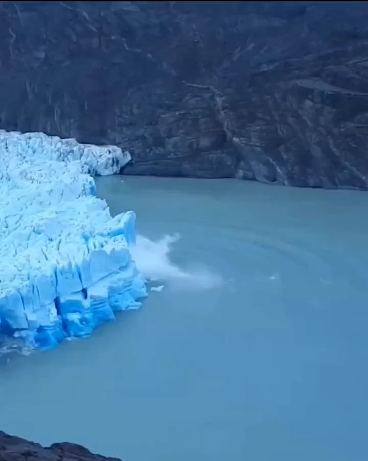 The intense blue color of an iceberg after it collapses. https://t.co/XKNzHeo6lK