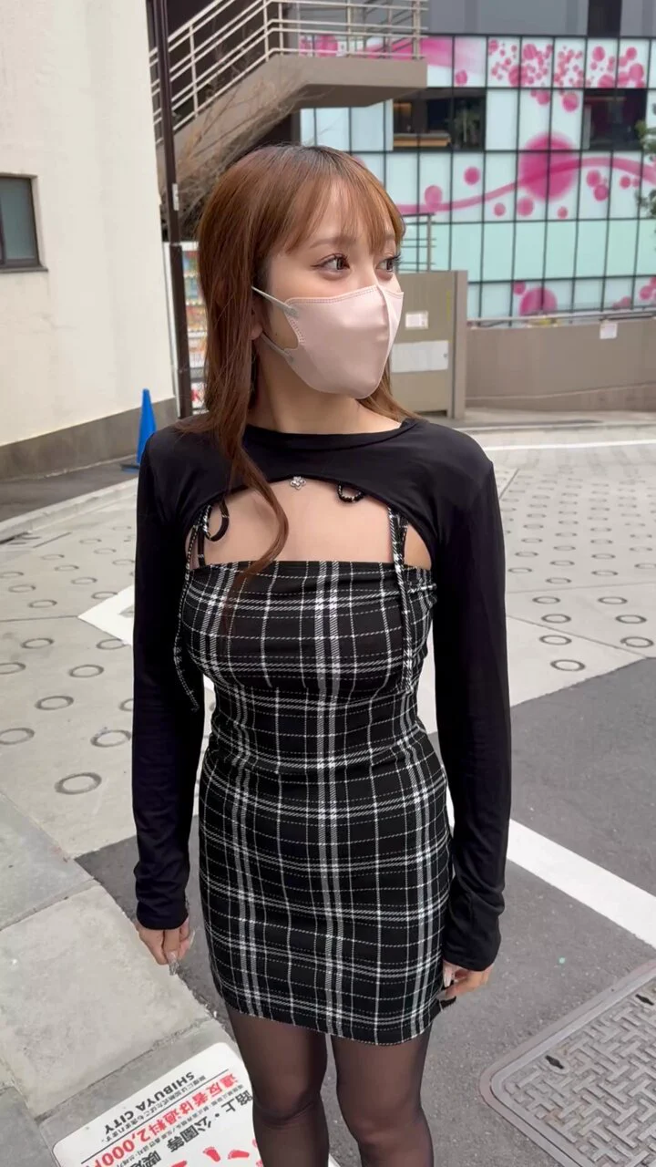 胸を財布代わりにしたらジュース買えなかった https://t.co/9Kjaani3dy
